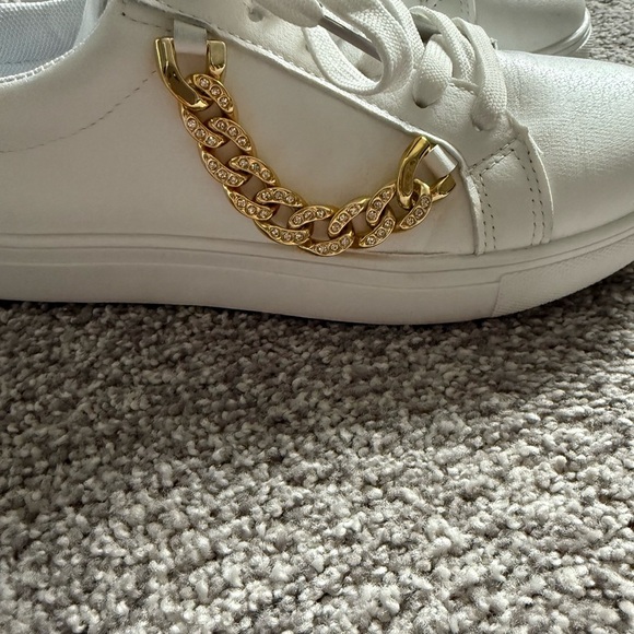 SHEIN White and Gold Chain Accent Sneakers - Picture 6 of 8